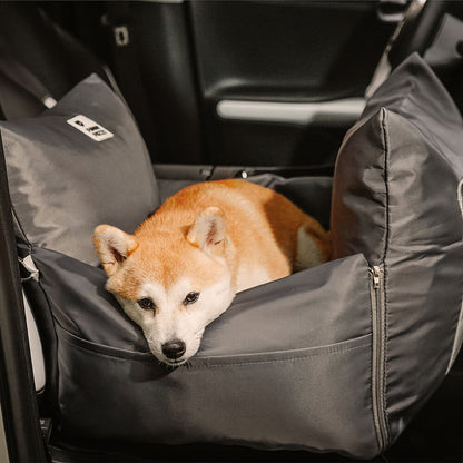 Letto per auto impermeabile per cani - Prima Classe